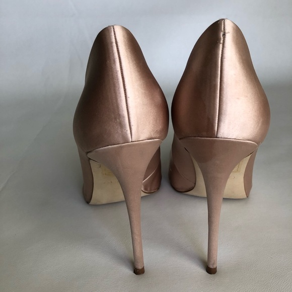 ALDO Satin Tan shoes - Picture 3 of 10